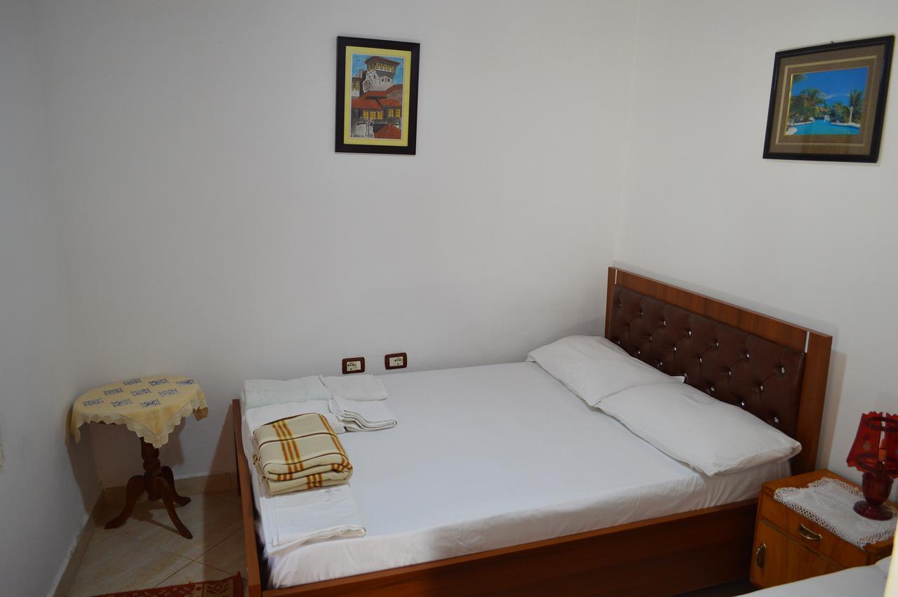 Tomor Shehu Guest House Berat Bagian luar foto