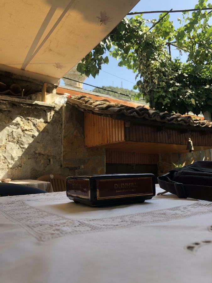 Tomor Shehu Guest House Berat Bagian luar foto